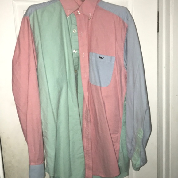 Vineyard vines button up - Picture 1 of 3